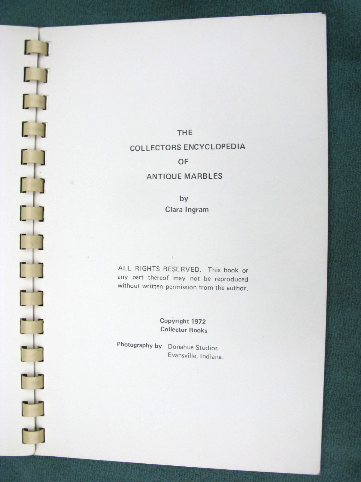 VERY RARE Book The Collector’s Encyclopedia Of Antique Marbles Clara Ingram 1972