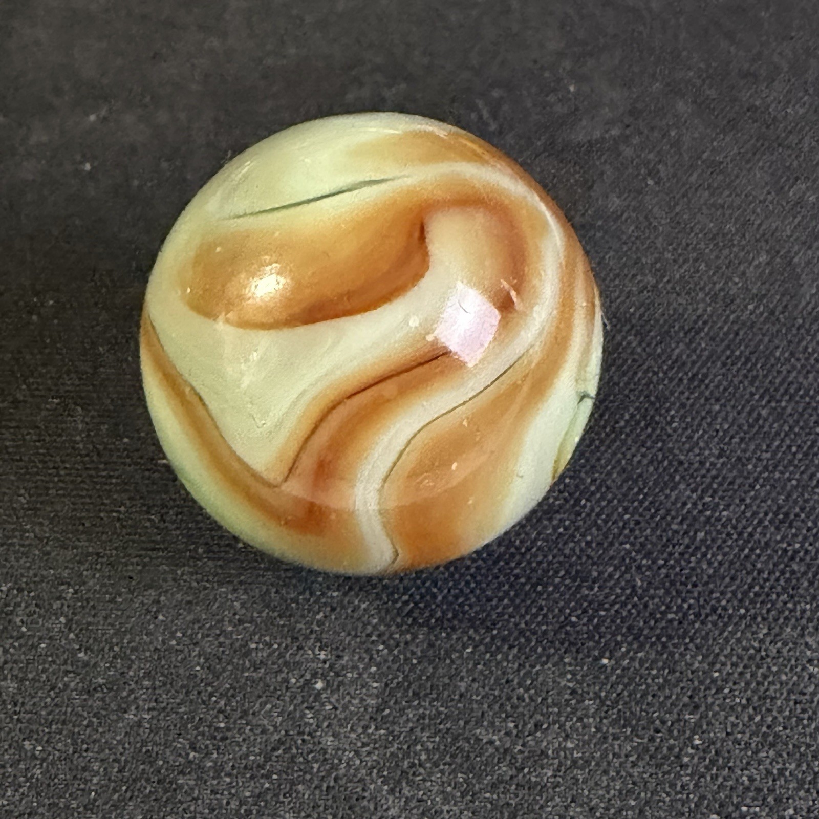 Set of 2 Jabo Classic Shooter Marbles .91″ & .96″ Slight Glow