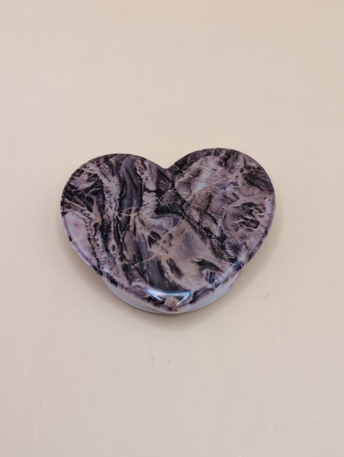 Heart Shape Marble Pop Grip Stand Lot of 6 Black White Phone Holders