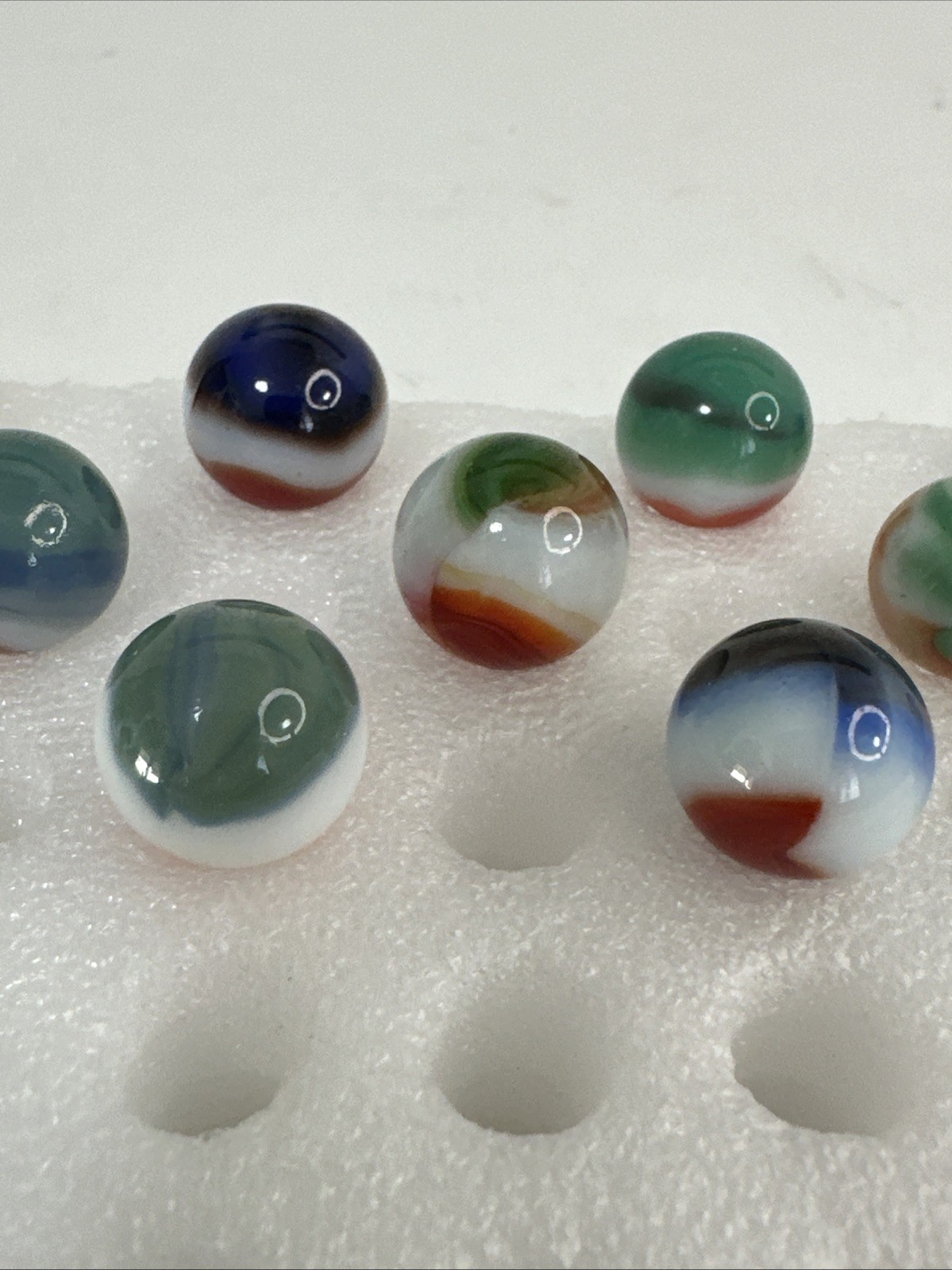 061 Lot Of 14 Exotic Vitro Agate All Reds!