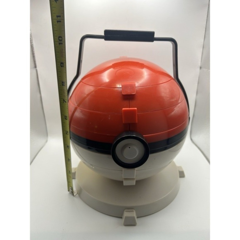 Vintage 1999 Pokemon Collector Marbles Pokeball Carrying Case & Marbles
