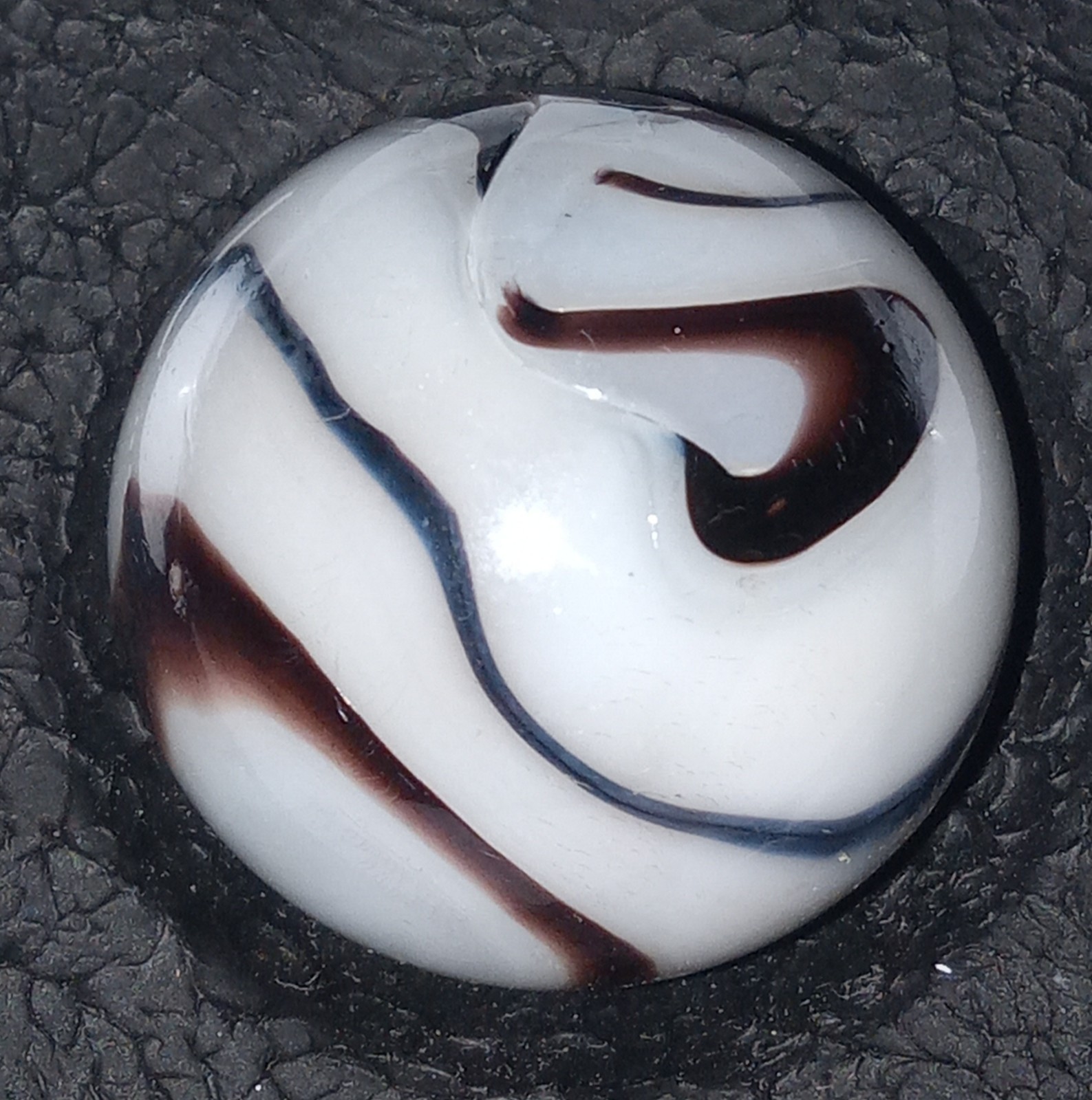 Vintage 1930s Alley Agate Black White Swirl Boulder Marble 1-1/4″ Toe Breaker…
