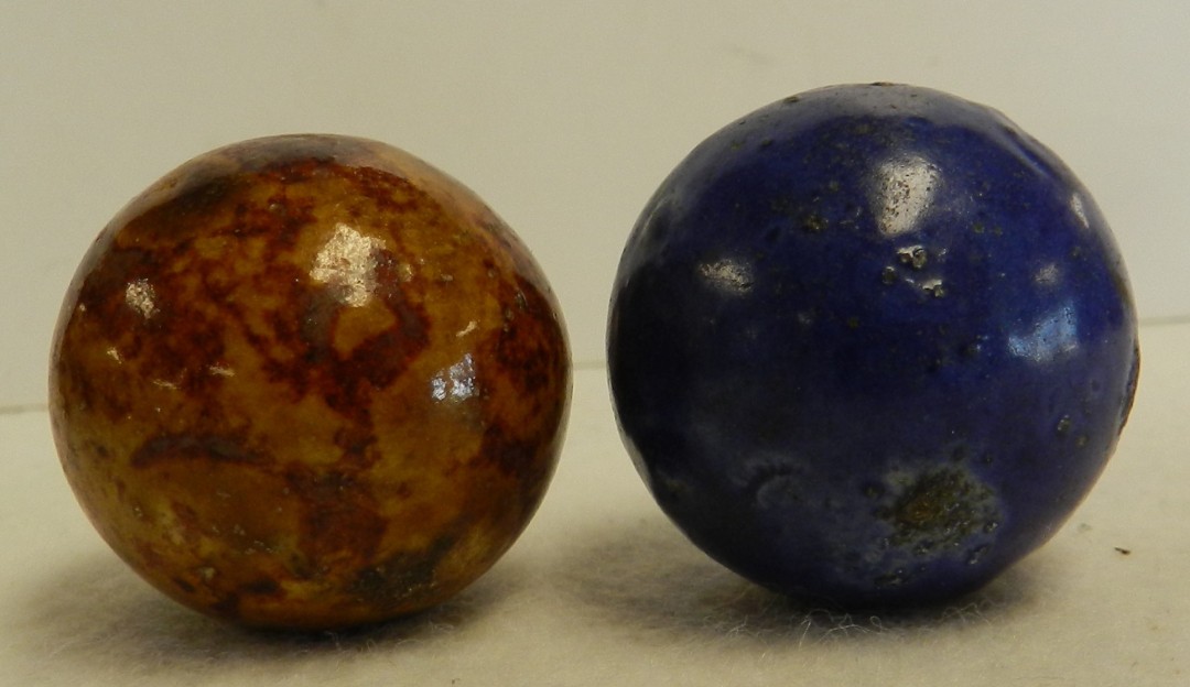 #21045m 1.16 Inches Vintage Pair of German Handmade Bennington Shooter Marbles