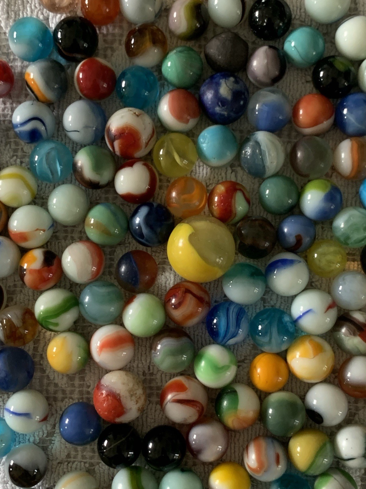 Vintage lot 125 Mixed Marbles – Collection Arkansas Flea Mart 35+ Years