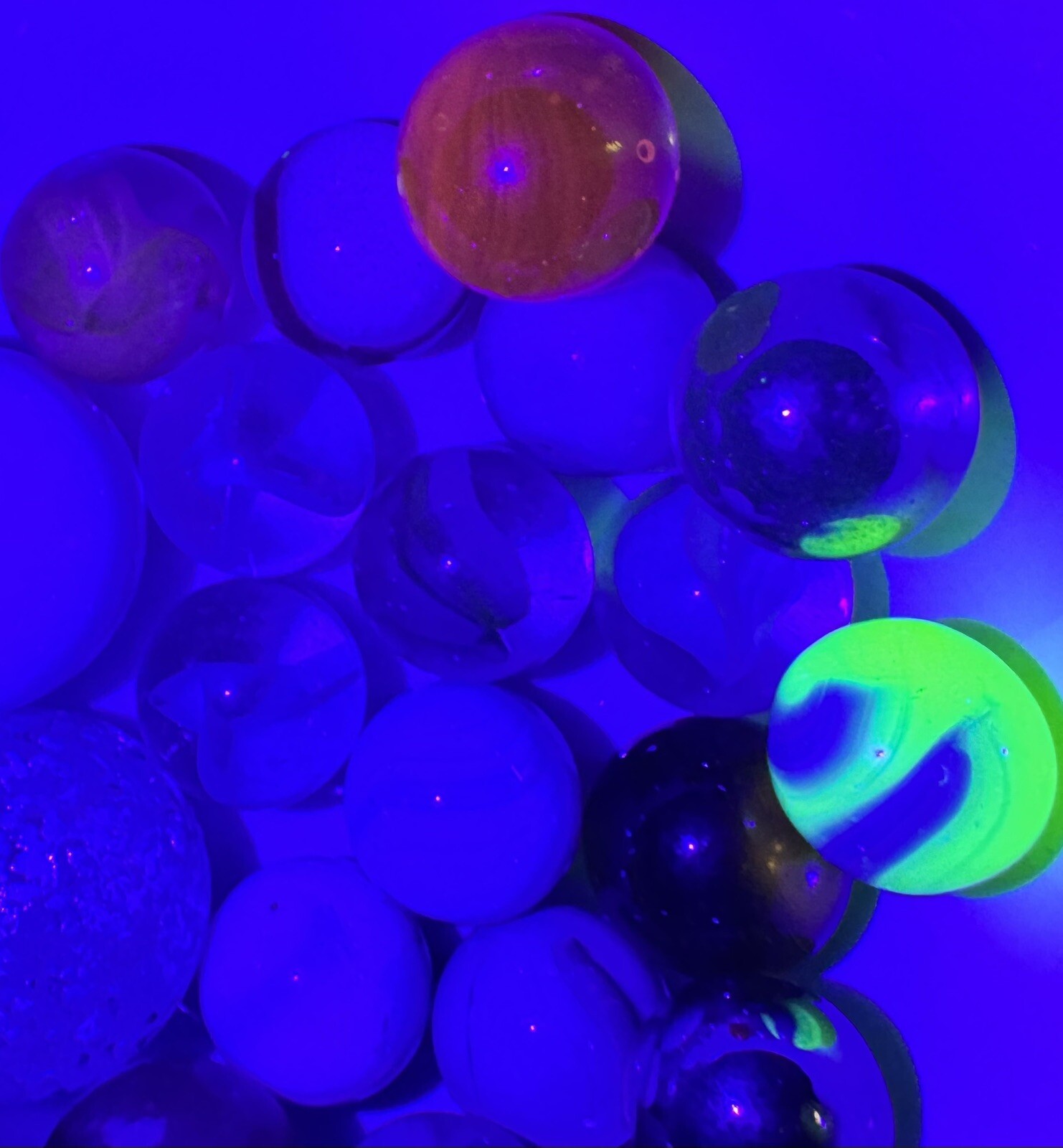 Vintage Marble Lot Of MARBLES UV Reactive Cadmium Uranium Lot #46