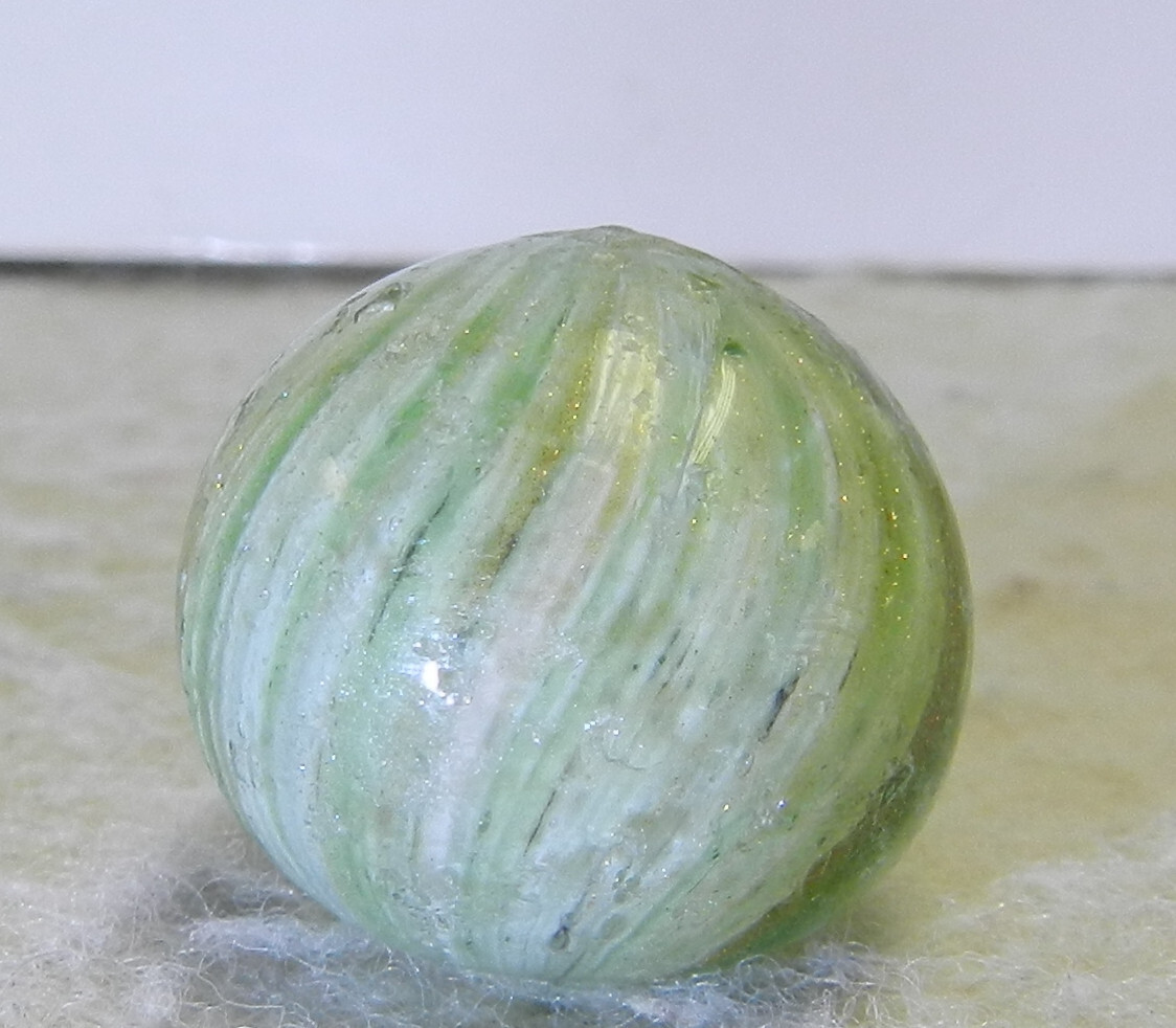 #16133m .76 Inches Vintage German Handmade Onionskin Lutz Marble