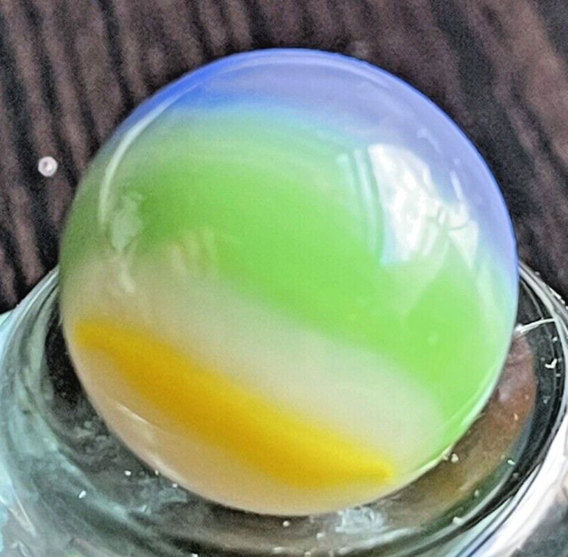 VTG MARBLE KING RAINBOW MARBLE GREEN BLUE RED ORANGE YELLOW WHITE .59″ MINT TOY