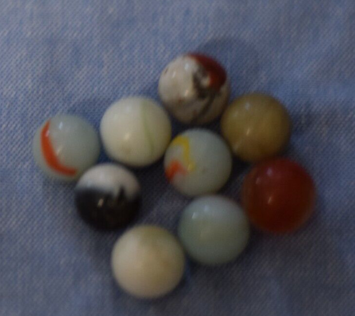 Vintage Lot of 10 White Milk Glass Multi-Color Swirl Marbles 16 mm – .6 in. C151