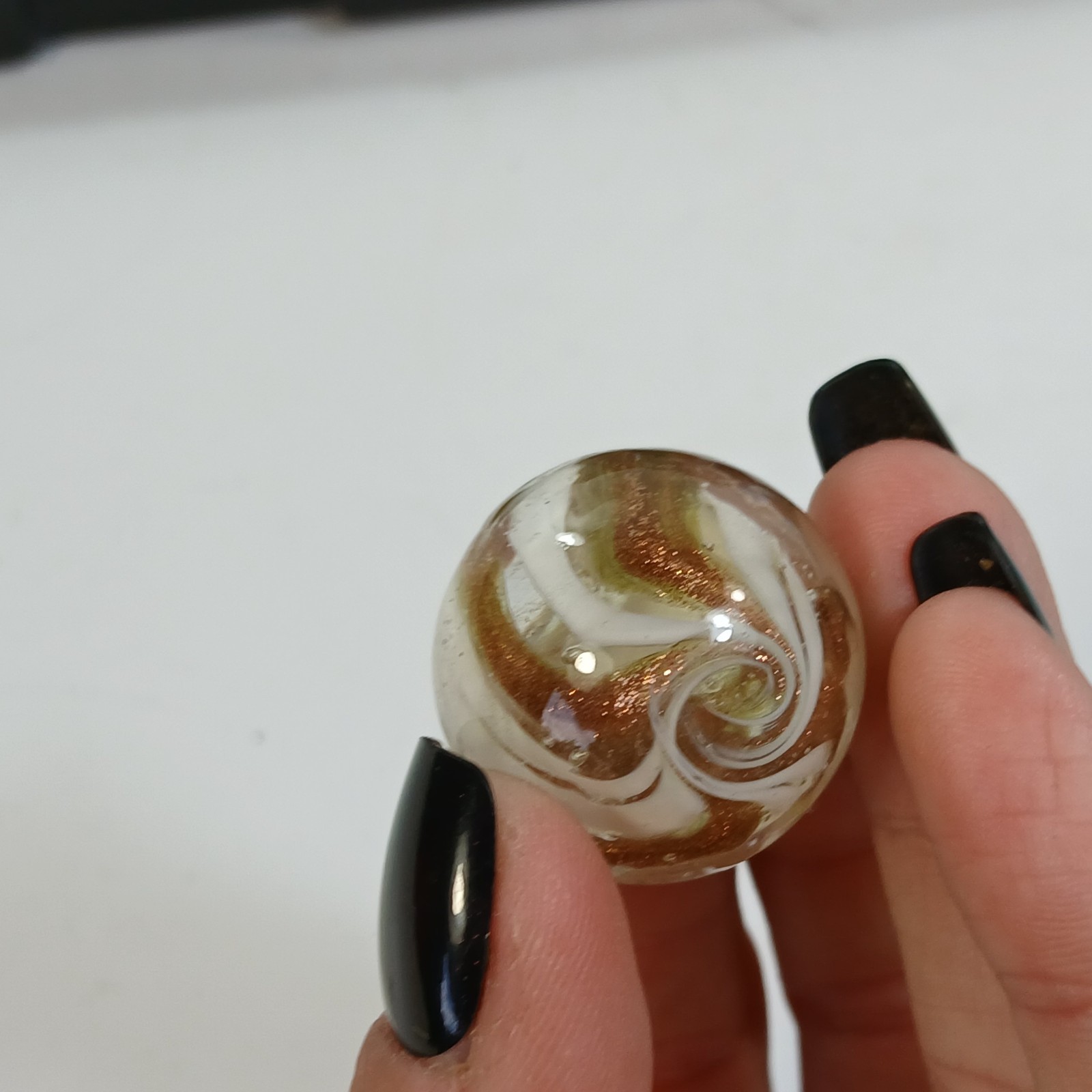 White Gold Flakes banded swirl 1″ Shooter Hot House? Air bubbles Lampwork Marble