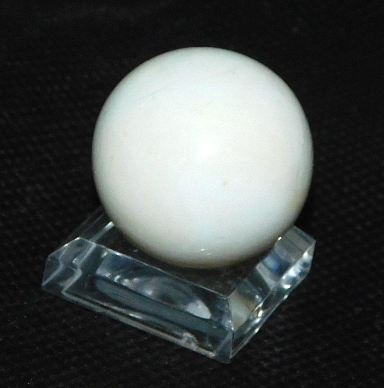 Vintage Glass Marble Large Pearlescent Cream Yellow Swirl Shooter 0.94″ #0-129