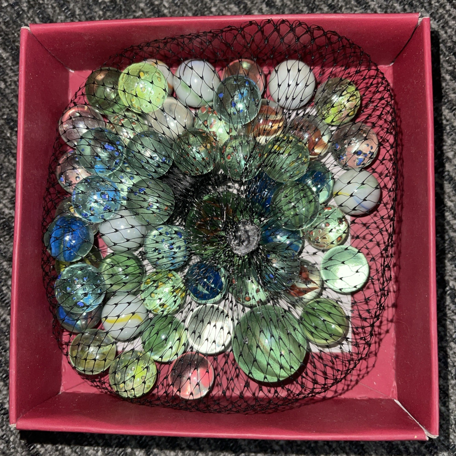 Marbles Retro Game of Approximately 50 Marbles (E2)