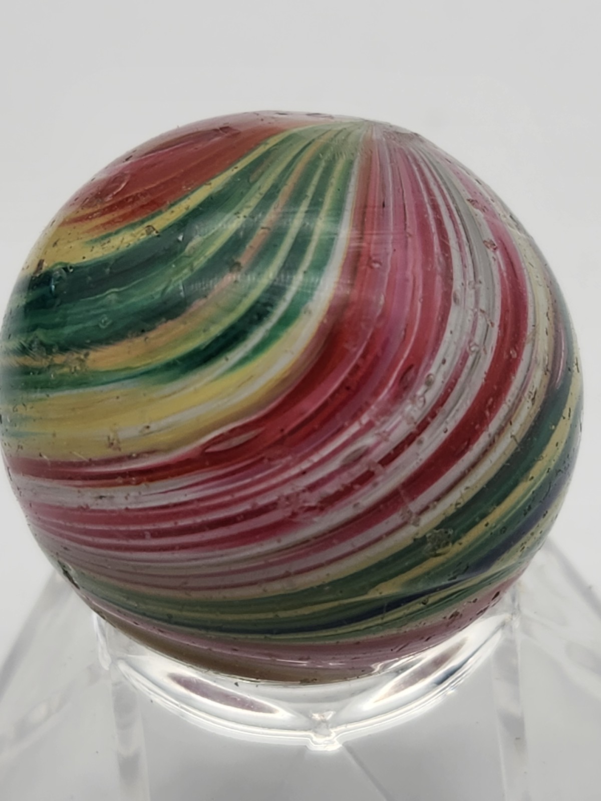 ANTIQUE GERMAN 1890 1.22″ HAND MADE ONIONSKIN GLASS MARBLE MULTICOLOR