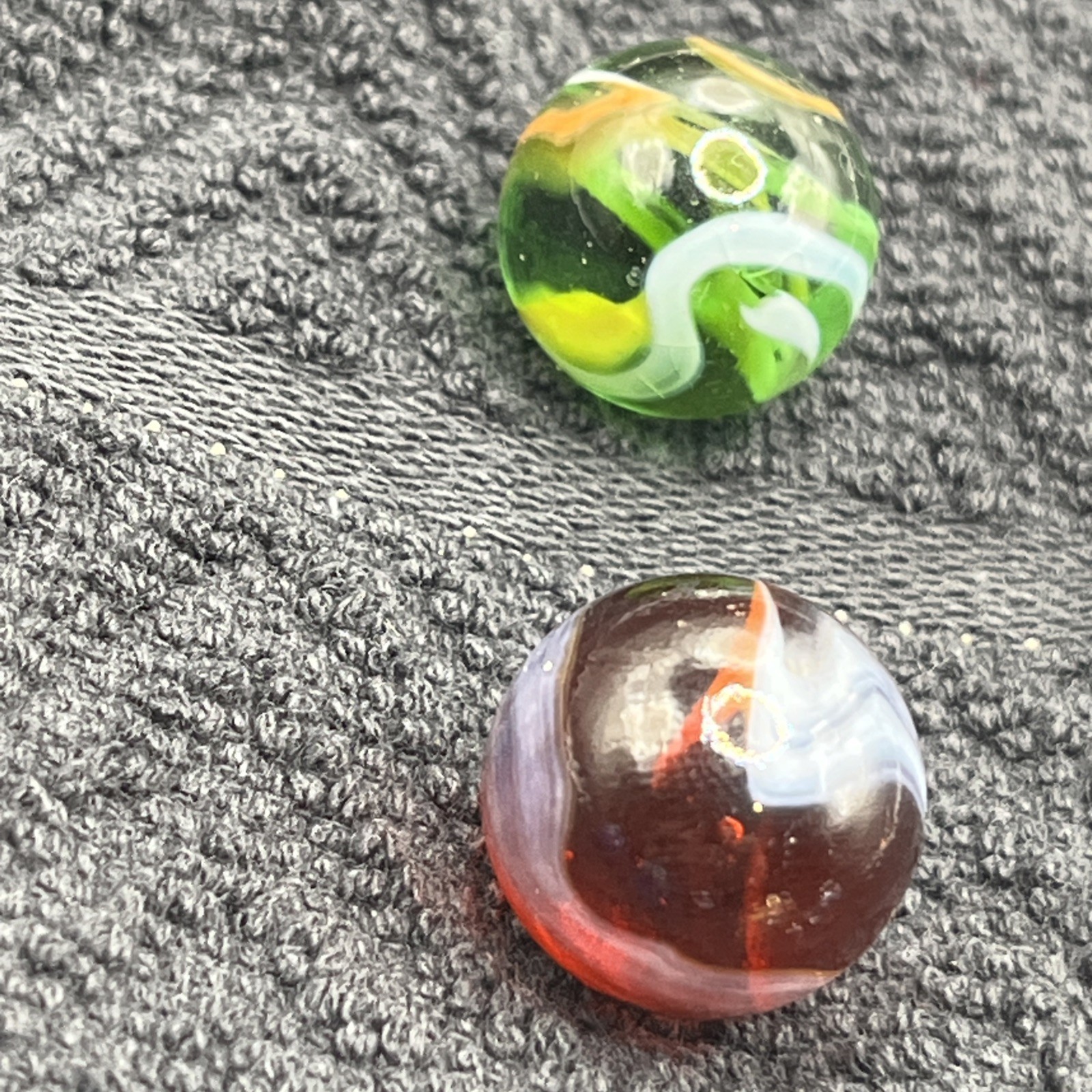 Vintage Swirling Marbles Lot of 8 , Green, Red, Blue, Pink, Pointang Mark