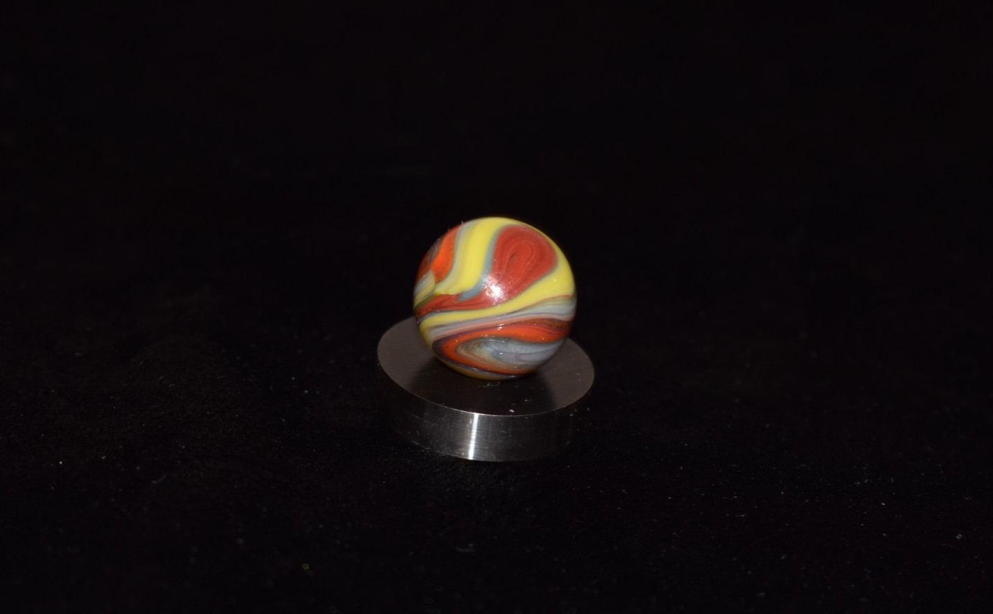 JABO/⏩DAS 🐏 Rams Head Patten🐏 Opaque Swirl Marble Size .718=23/32″=19mm MINT
