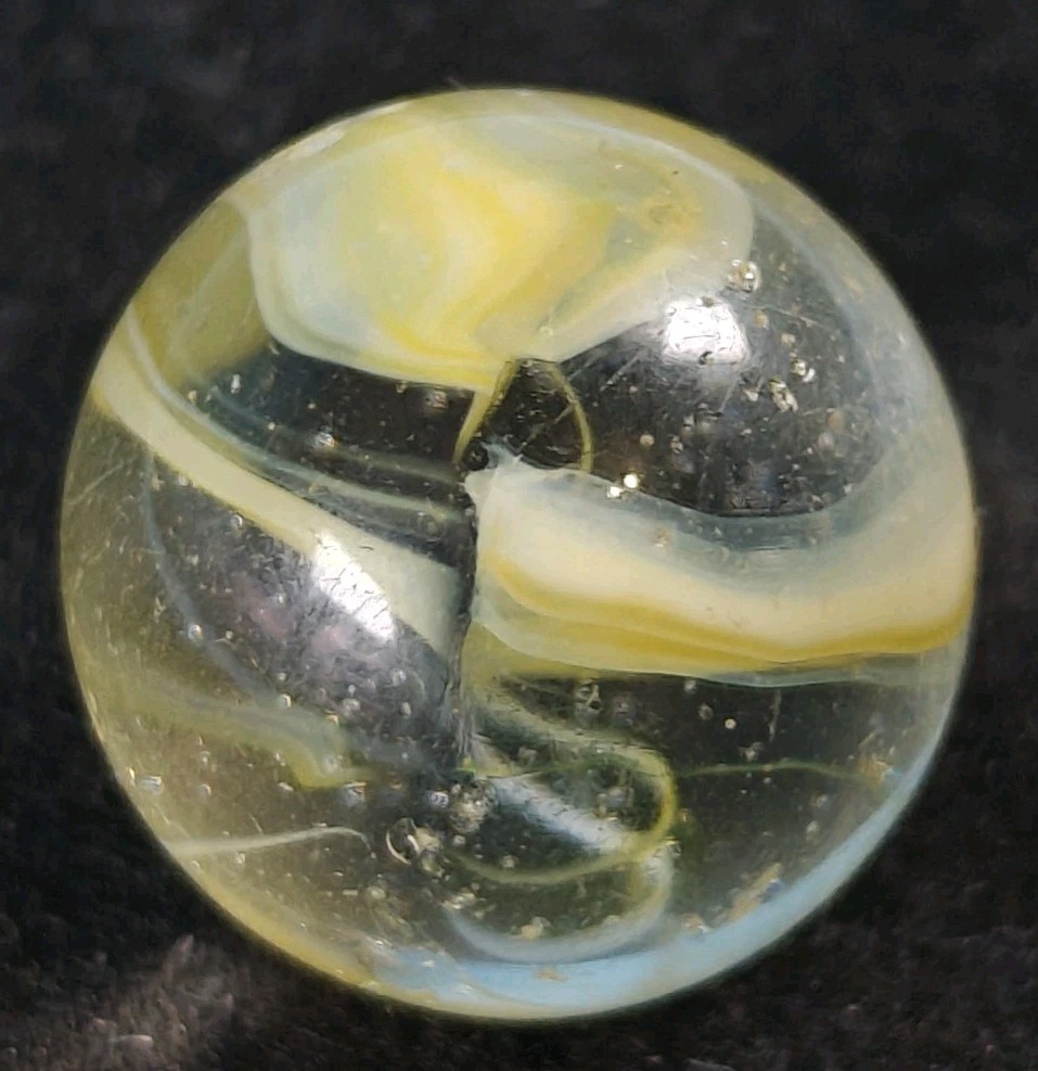 Vintage Marble – 7/8 Shooter Vitro Hybrid Yellow Caged Cat Eye