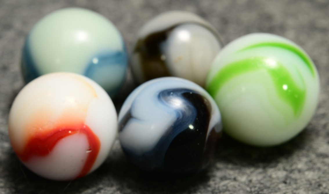 5 Vintage American WV Swirl Marbles, Mixed Sizes & Makers, Funky Colour Styles