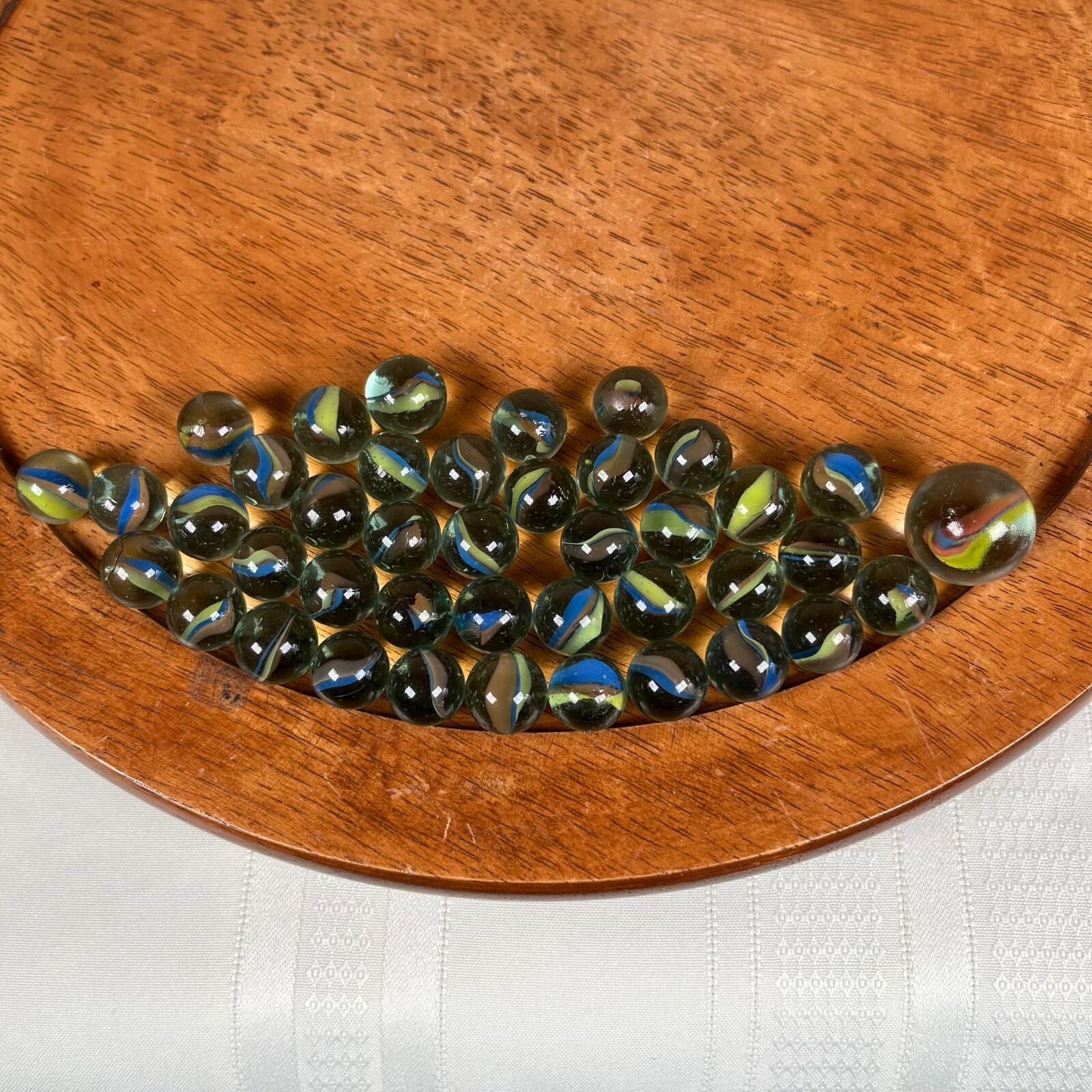 Vtg Glass Marbles Cats Eye Blue Red Yellow Lot of 40 1 Shooter 1940’s Japanese