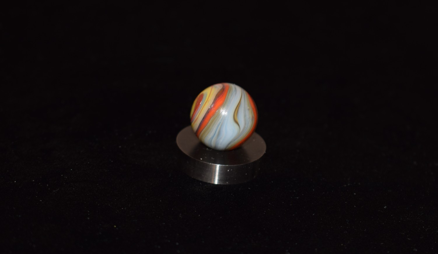 JABO/⏩DAS 🐏 Rams Head Patten🐏 Opaque Swirl Marble Size .718=23/32″=19mm MINT