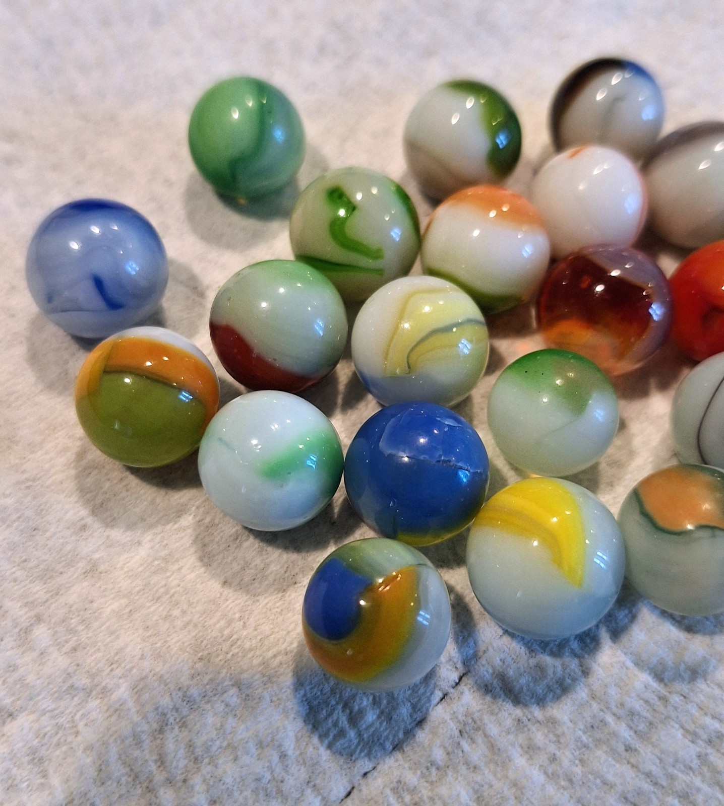 Lot Of 25 Vintage Marbles WV Swirls,akro Agate, Alley,Mk,peltier ,cac