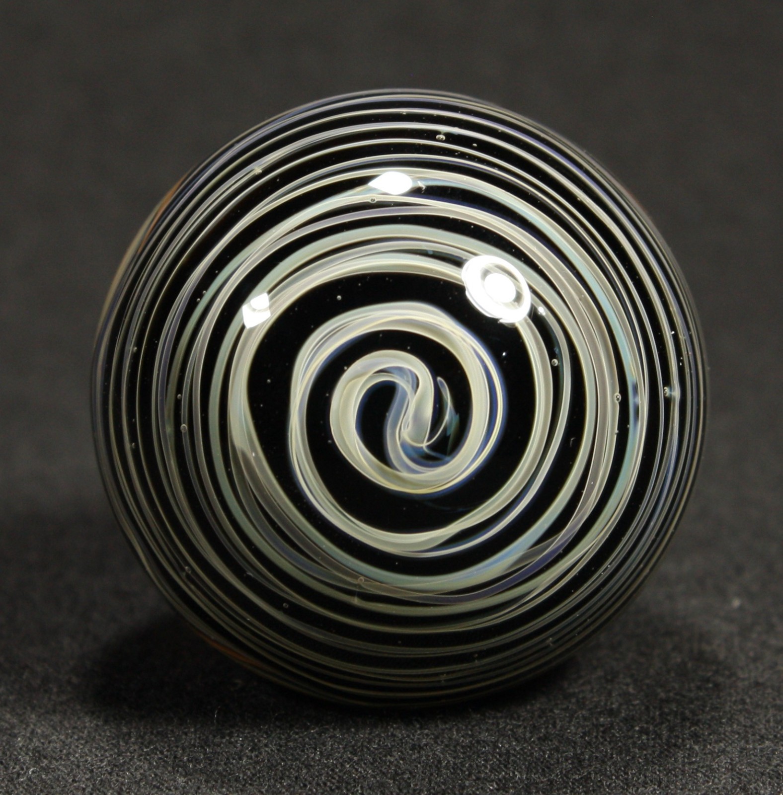 Juba Glass Handmade Marble 1.45″ Boro Lampwork Art 24K Gold and Silver Fume