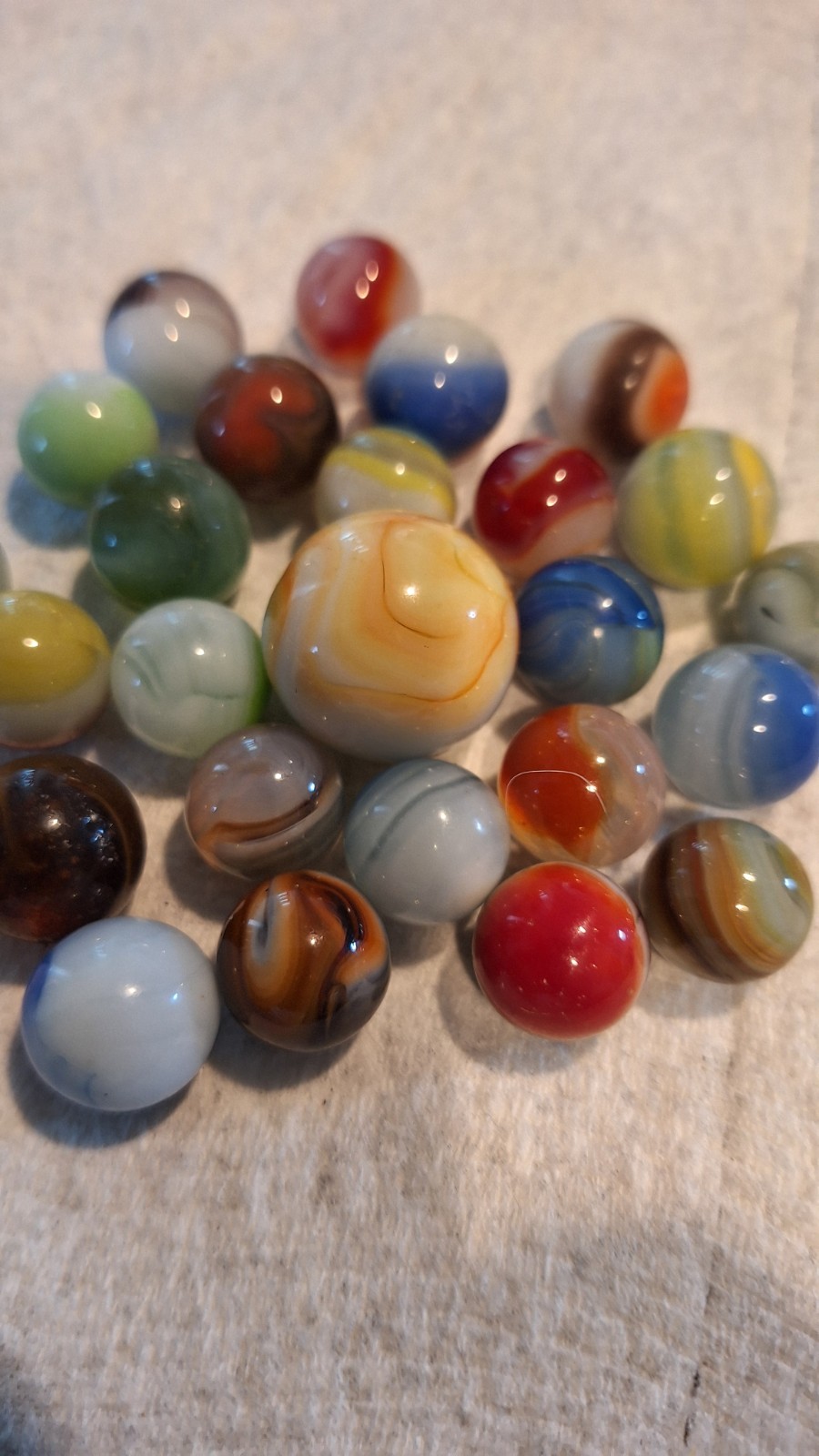 Lot Of 25 Vintage Marbles Akro,agate,cac,swirl,jabo