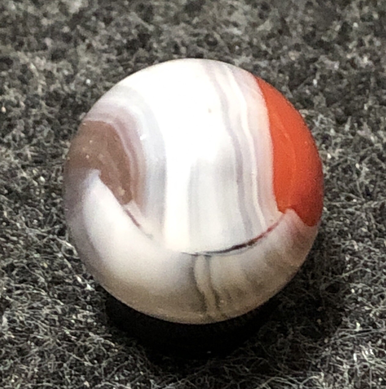 Vitro Agate Exotic Conquer Marble Wet Near Mint 5/8” Or .625” Red, Lavender WHT