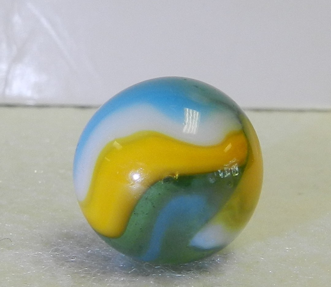 #21035m Beautiful Peltier Glass Swirl Marble .69 Inches NM