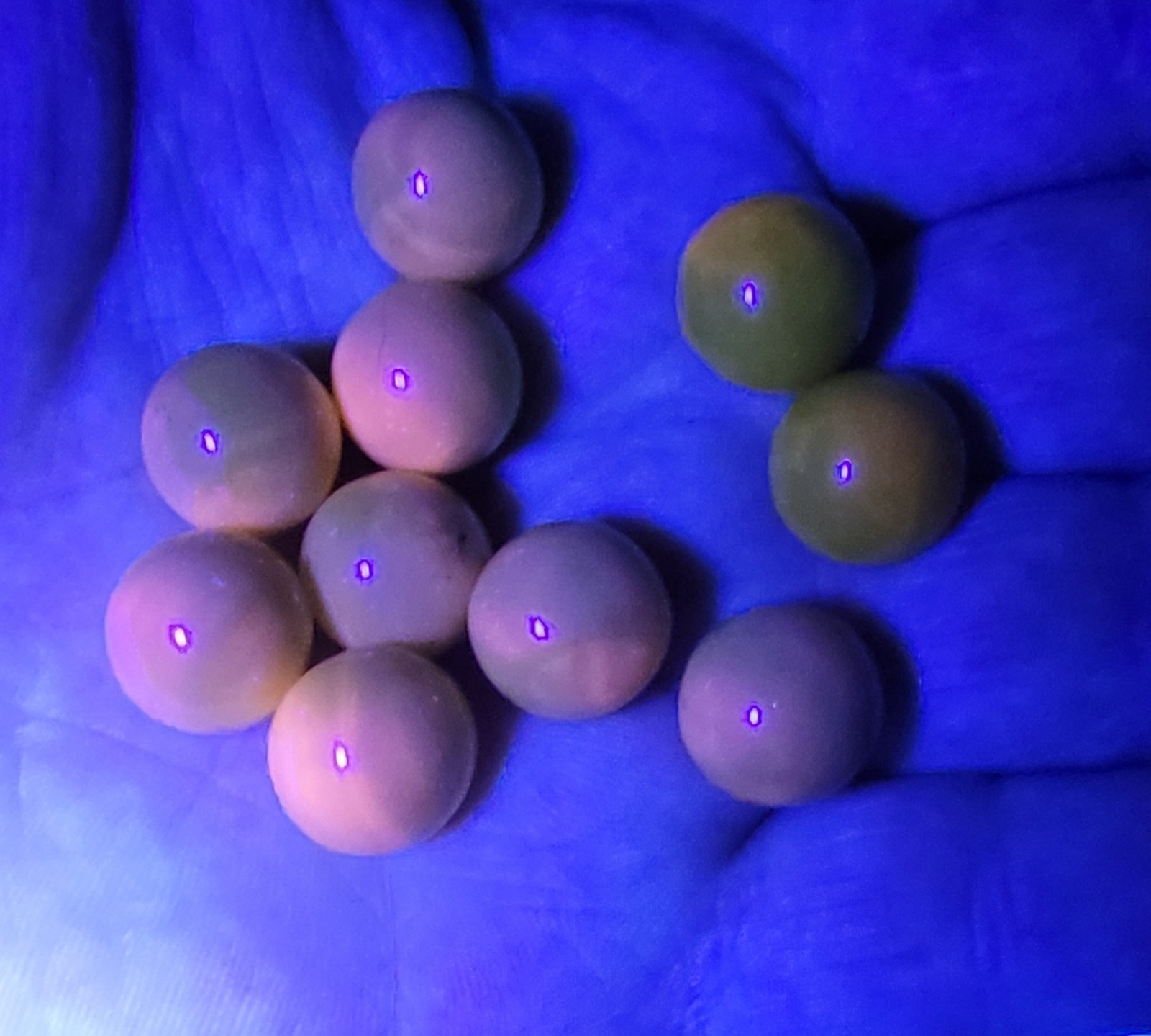 Yellow uv toy marbles vintage Glass And Cadmium 14.2 mm. ( 10 ) Marbles