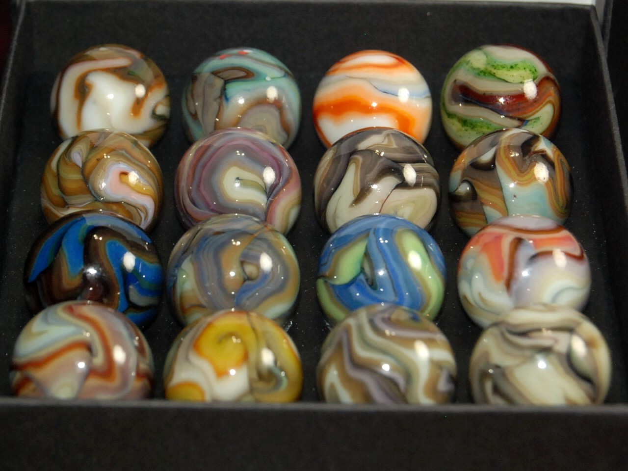 L@@K Box of 16 Jabo Ladies First Marbles Collector Set KEEPERS # 22 Made 2010