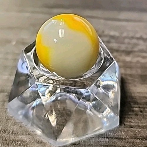 Kokomo Opalescent Yellow Marble