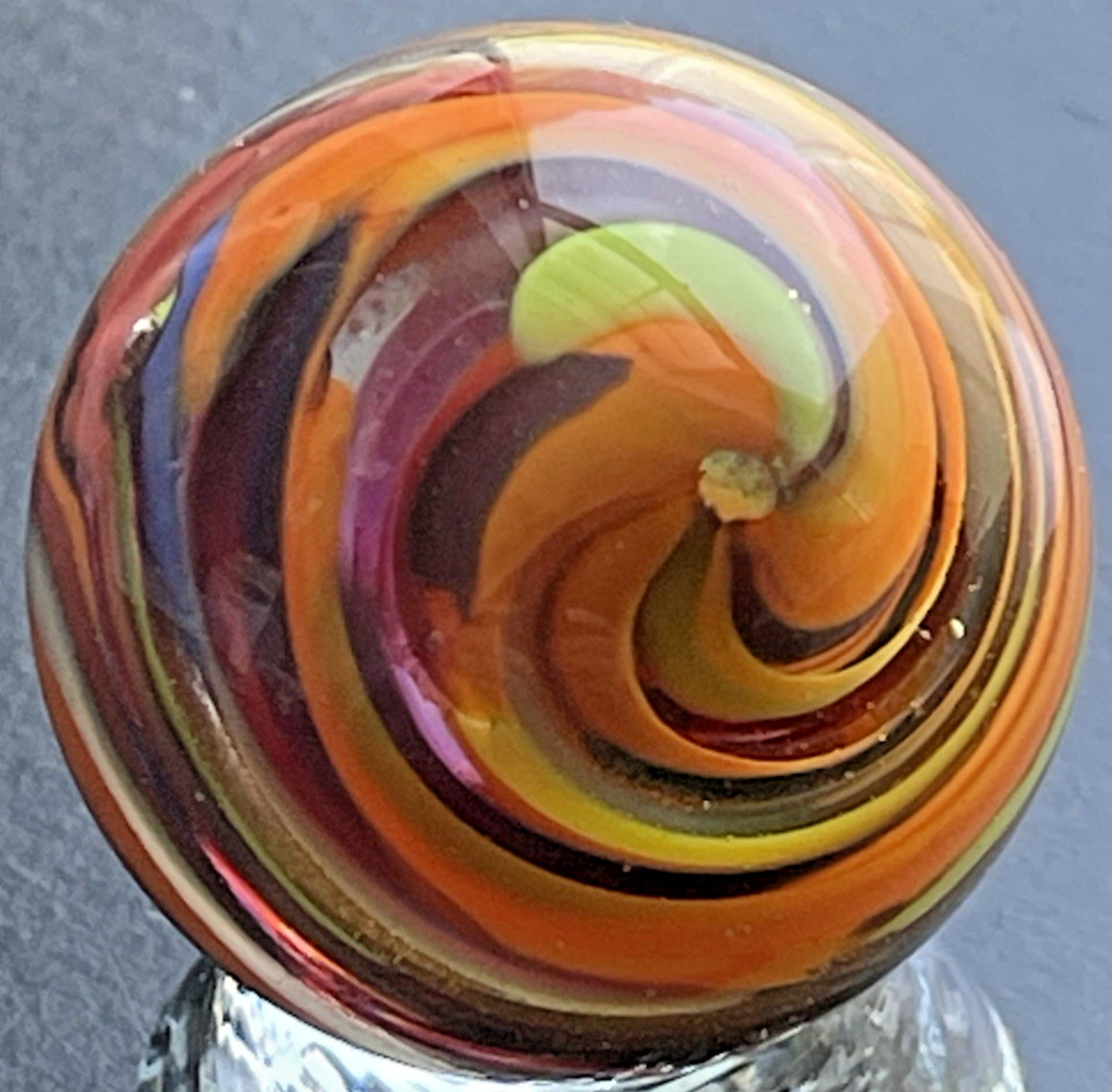 JIM DAVIS HANDMADE SIGNED GLASS ART 1.58″ LUTZ DEEP COLORS RED ORANGE BLUE