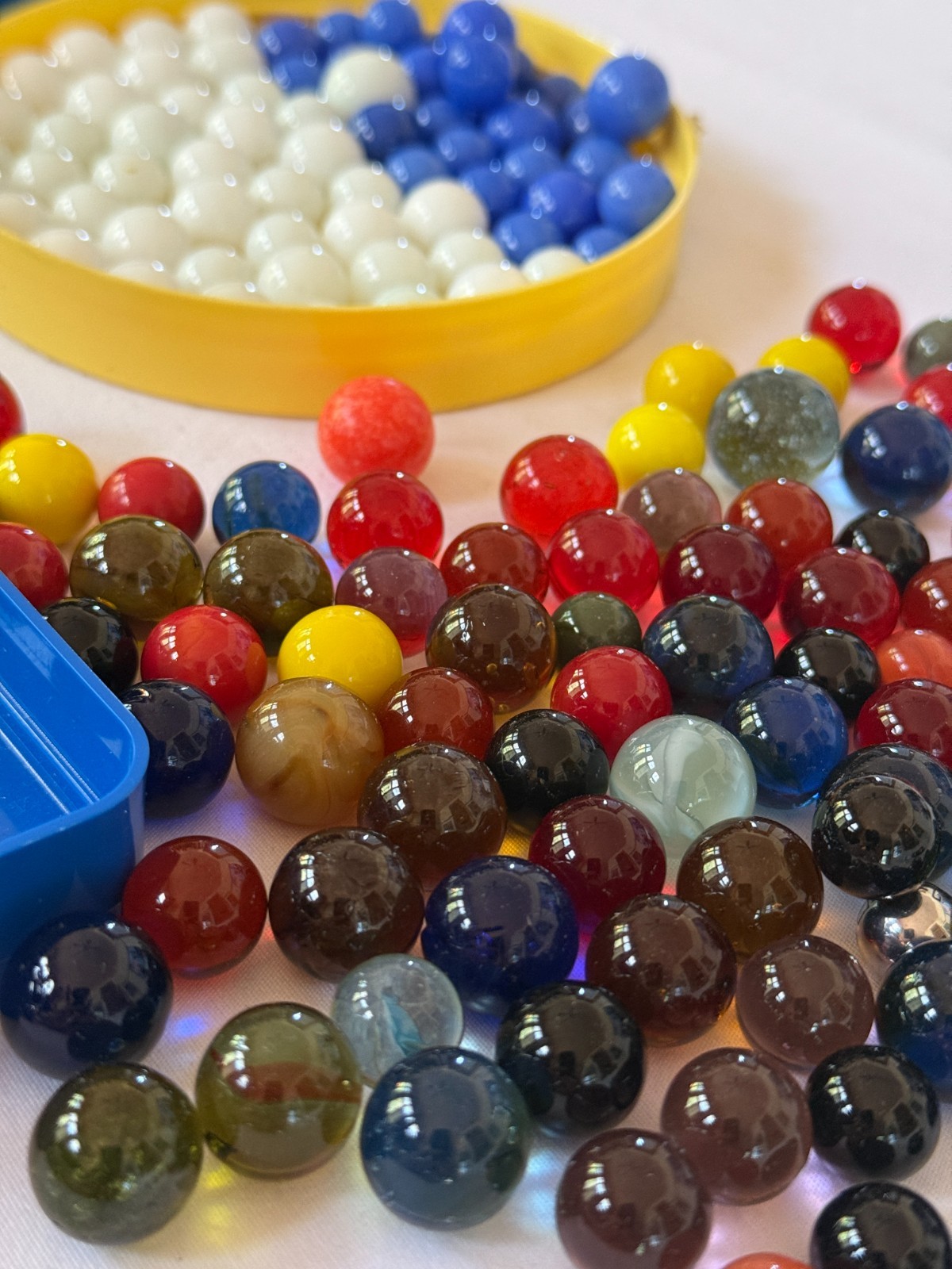 Vintage Glass Marble Lot 700+ Cats Eye Clearie Shooter Bulk Mixed Color