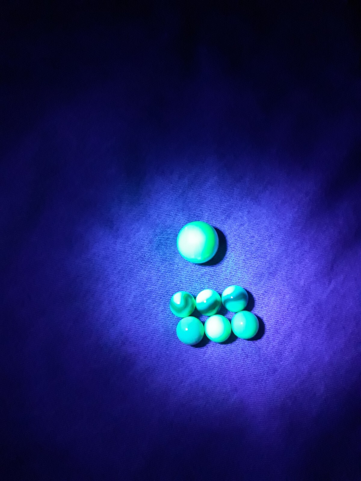 Uranium UV Jabo Electric Eel Marble King Fenton Burmese Glass Marbles Florescent