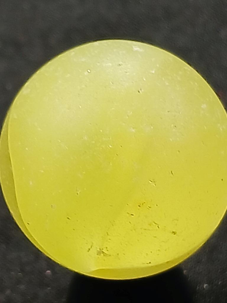Vitro Agate Frosted .86″ 4 Leaf Cat Yellow Shooter N Mint Serious Marble A265