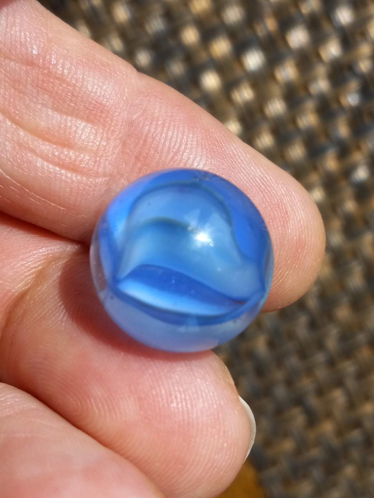 St. Mary’s Hybrid Blue Dark Blue Tips Five Vein Cat’s Eye Marble
