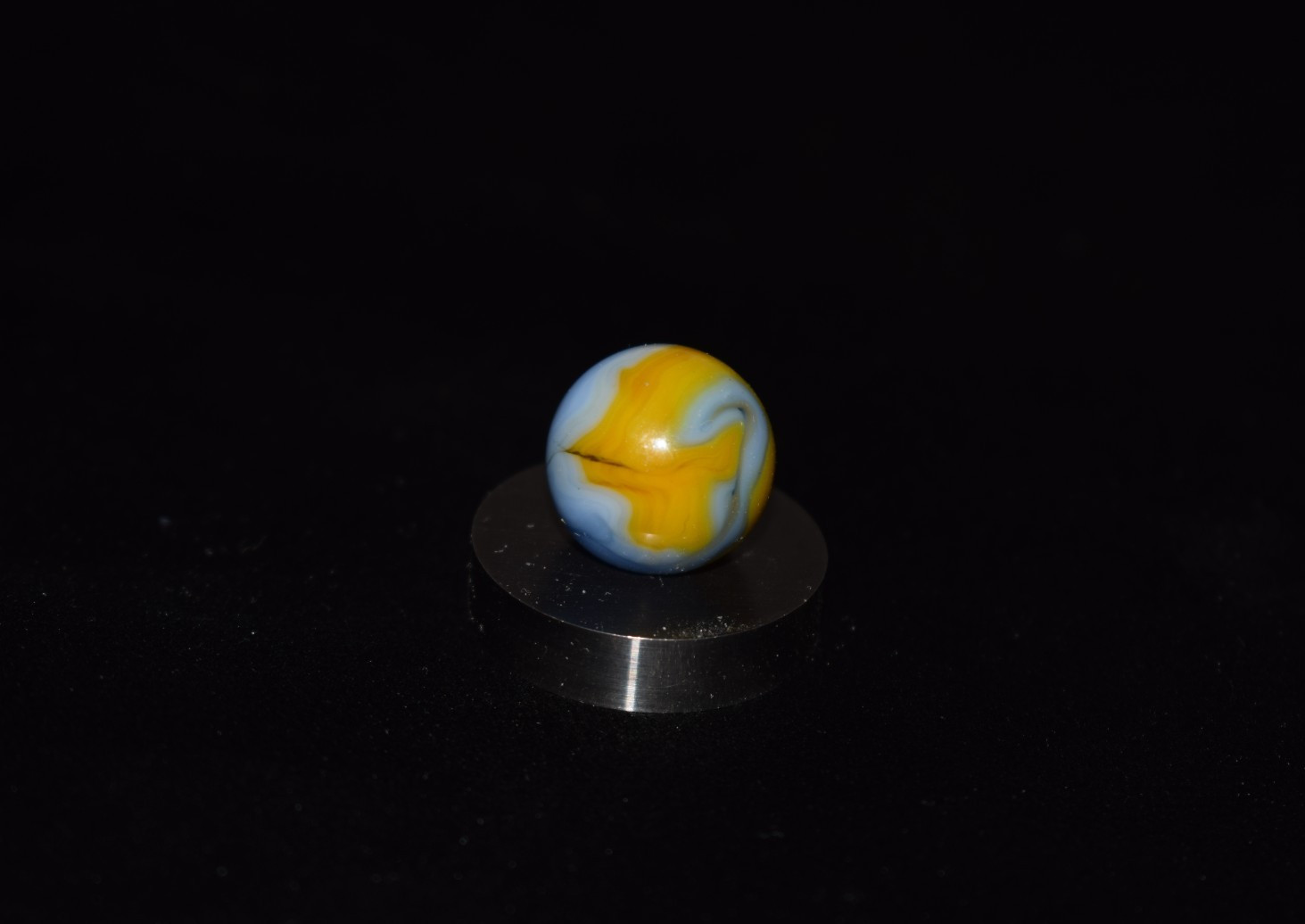 ⭐Vintage Alley Golden🔵🟡Cub Scout Toy Marble Size .640=41/64 MINT