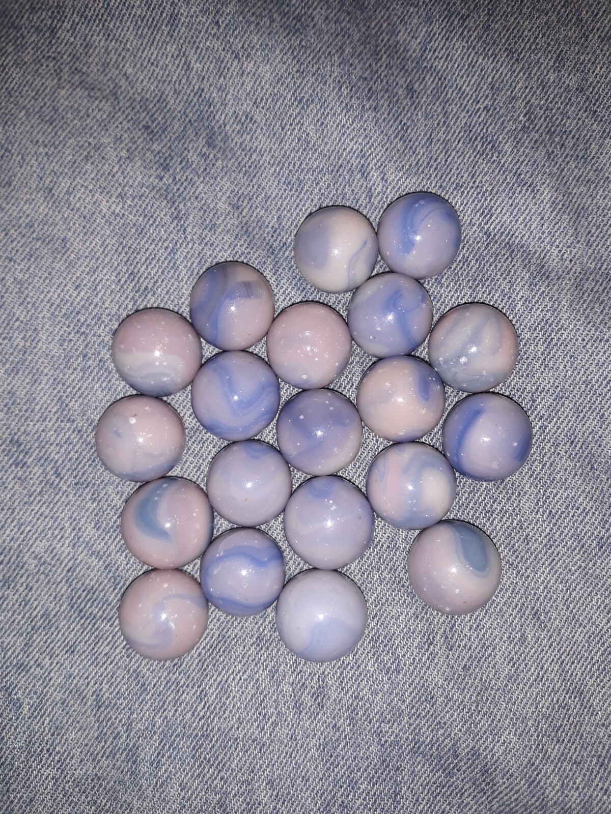 Jabo 20 Fenton Burmese Glass UV Reactive Marbles Florescent Uranium Ultraviolet