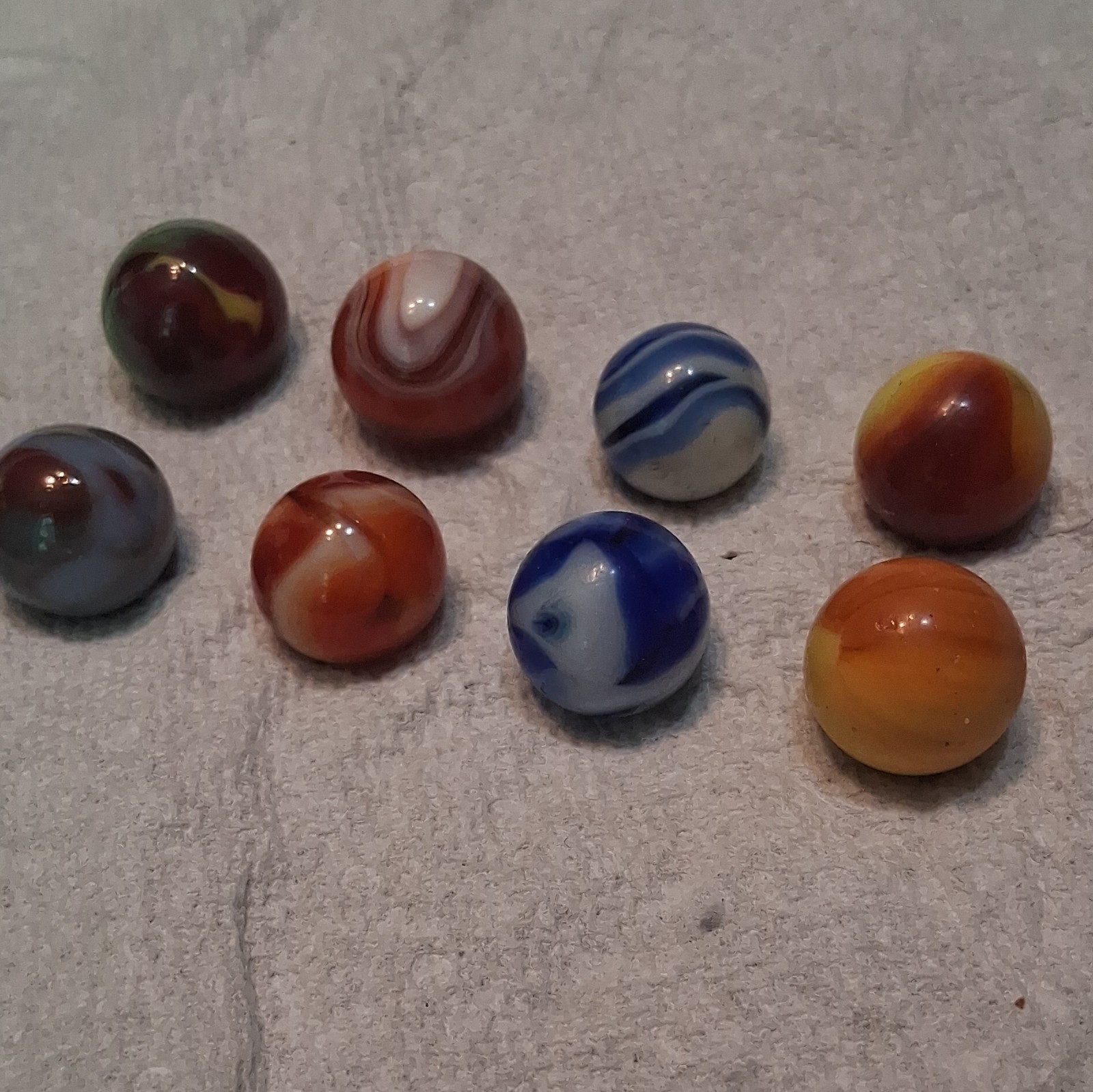 Lot of 7-8 Swirl Pattern Glass Toy Marbles Machine Made Assorted Age 17+