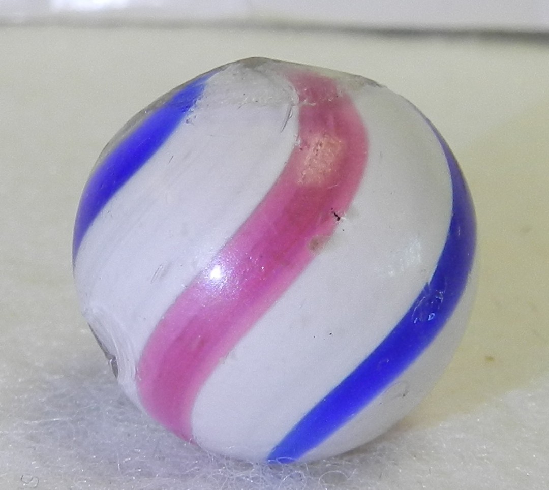 #20607m Vintage German Handmade Peppermint Swirl Marble .78 Inches