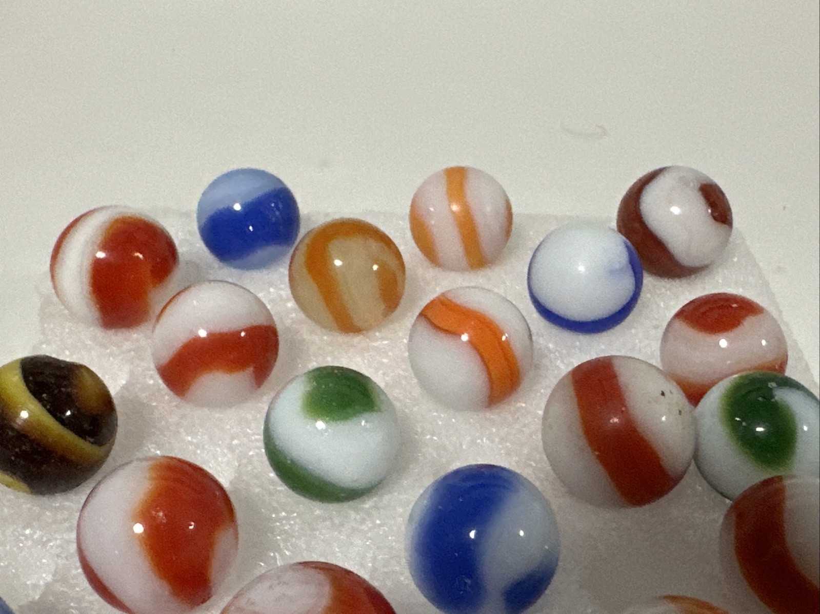 414 Lot Of 31 Akro Agate Prize Name Vintage Marbles! Played With