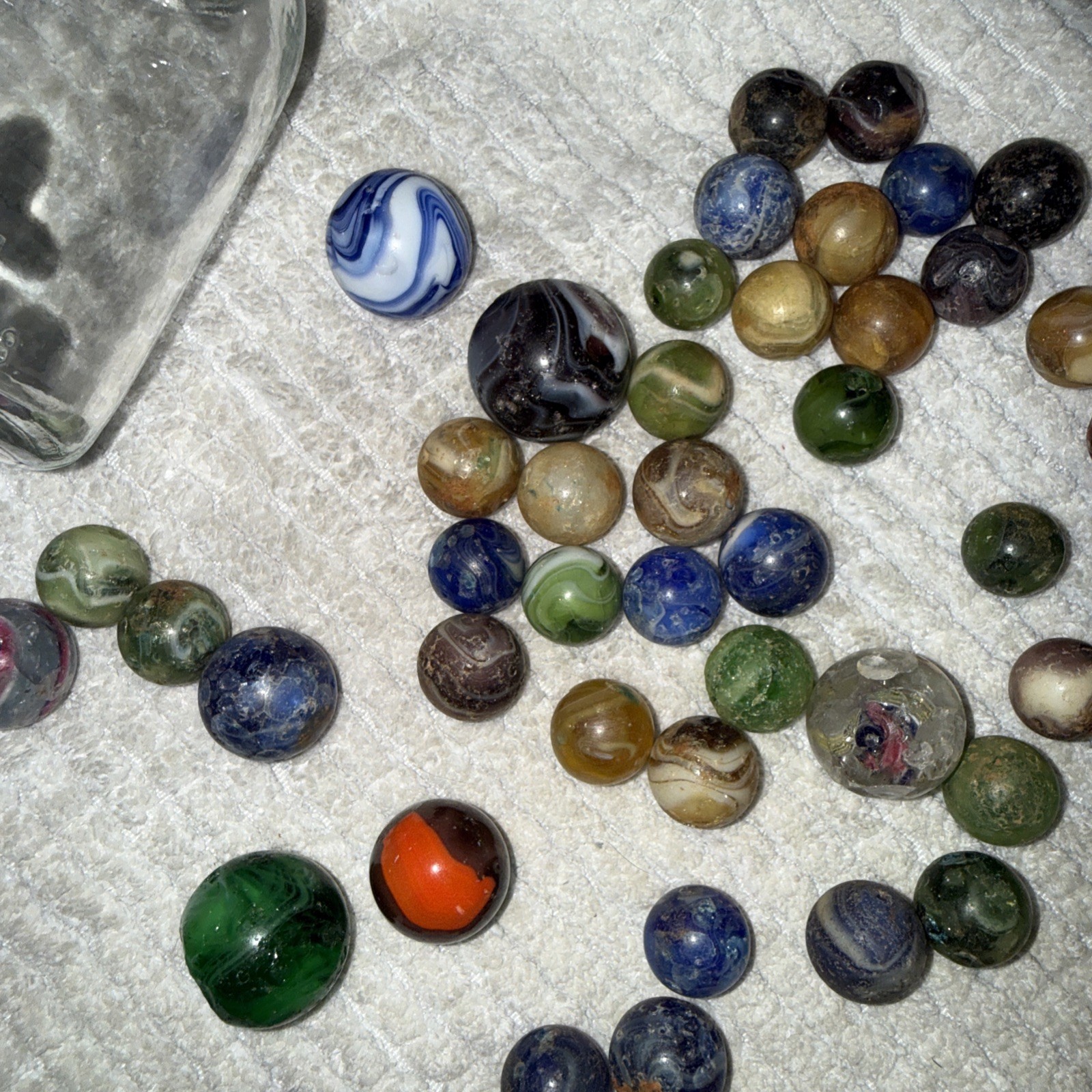 VINTAGE/Antique ESTATE 1.5 Lb. MARBLE LOT (h) w/ Jar German? unsearched 15-25mm.