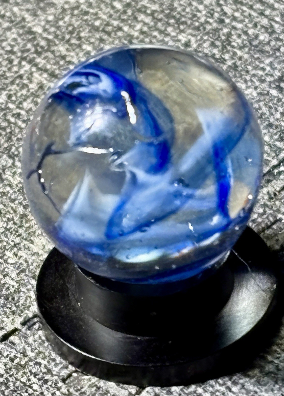 Veiligglas Wirepull Blue White Transparent Marble .59”