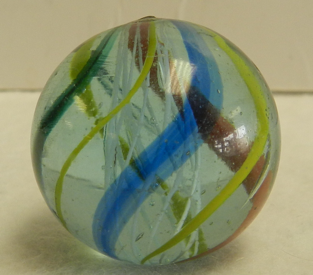 19177m Large 1.18 In Tinted Glass German Handmade Latticino Swirl Shooter Marble