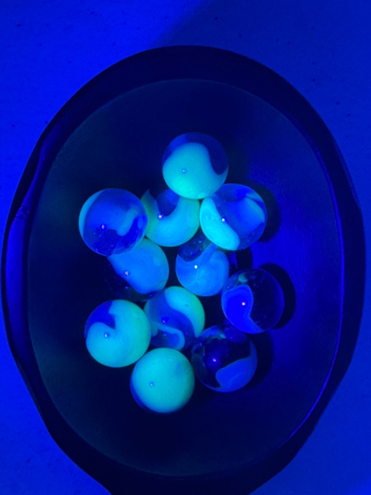 10x 5/8″ Jabo Classics Marbles Lot Blue, White, Brown, White Fenton UV Reactive