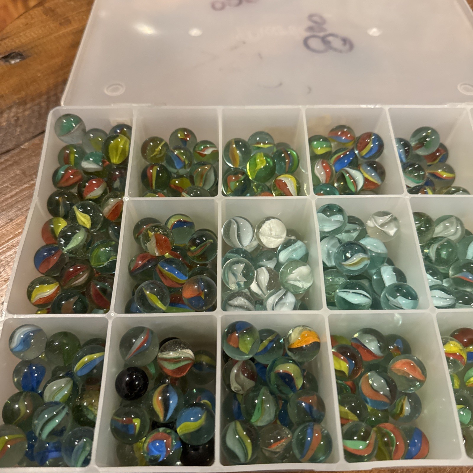 Over 250 Mixed Color Cats Eye Marbles In Organizer With 2 Cats Eye Shooters