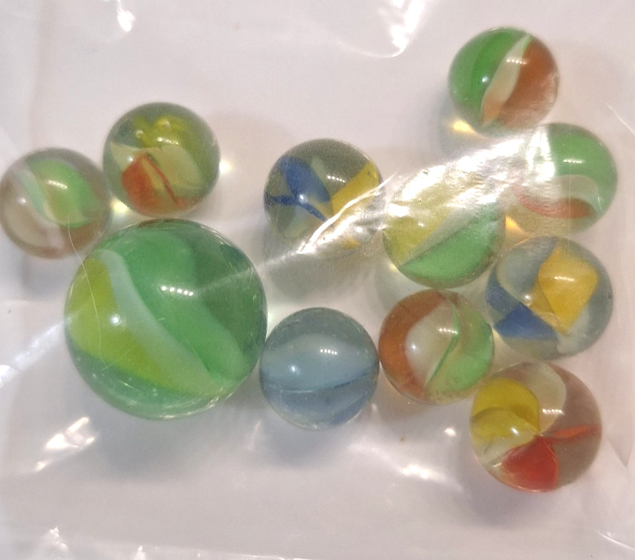 Vtg Lot of 11 Single Line Cross-Thru Hybrid Cat’s Eye Marbles including Shooter