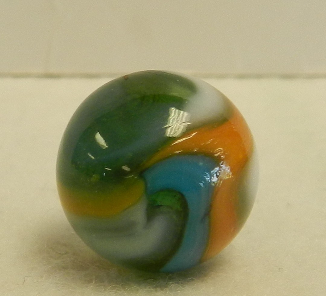 #21039m Vintage Peltier Glass Swirl Marble .64 Inches *Mint*