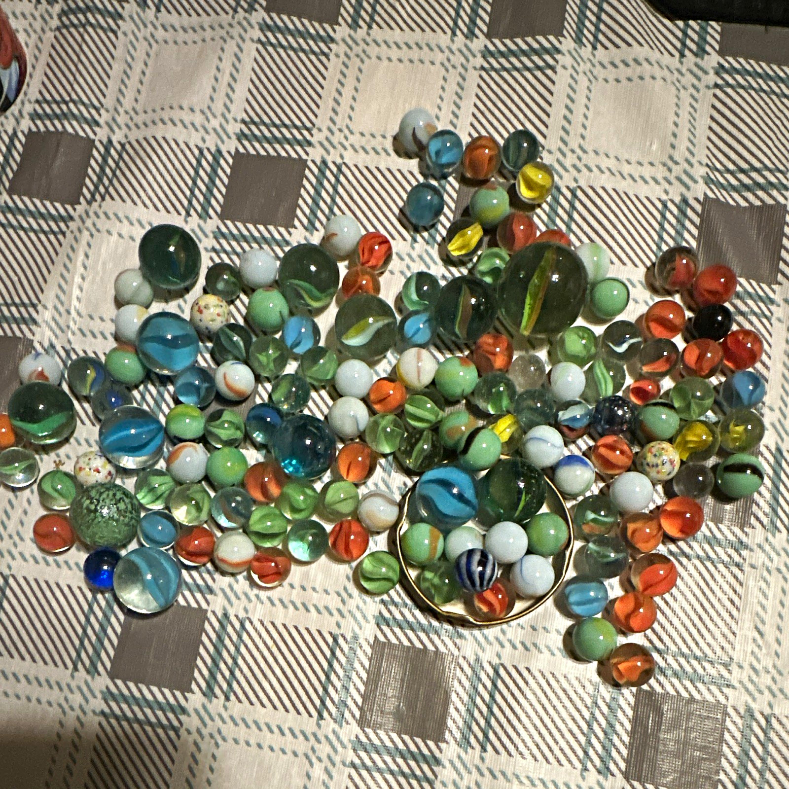 Mixed Lot Glass Toy Marbles Assorted Colors & Sizes w/ Shooters, Machine Made