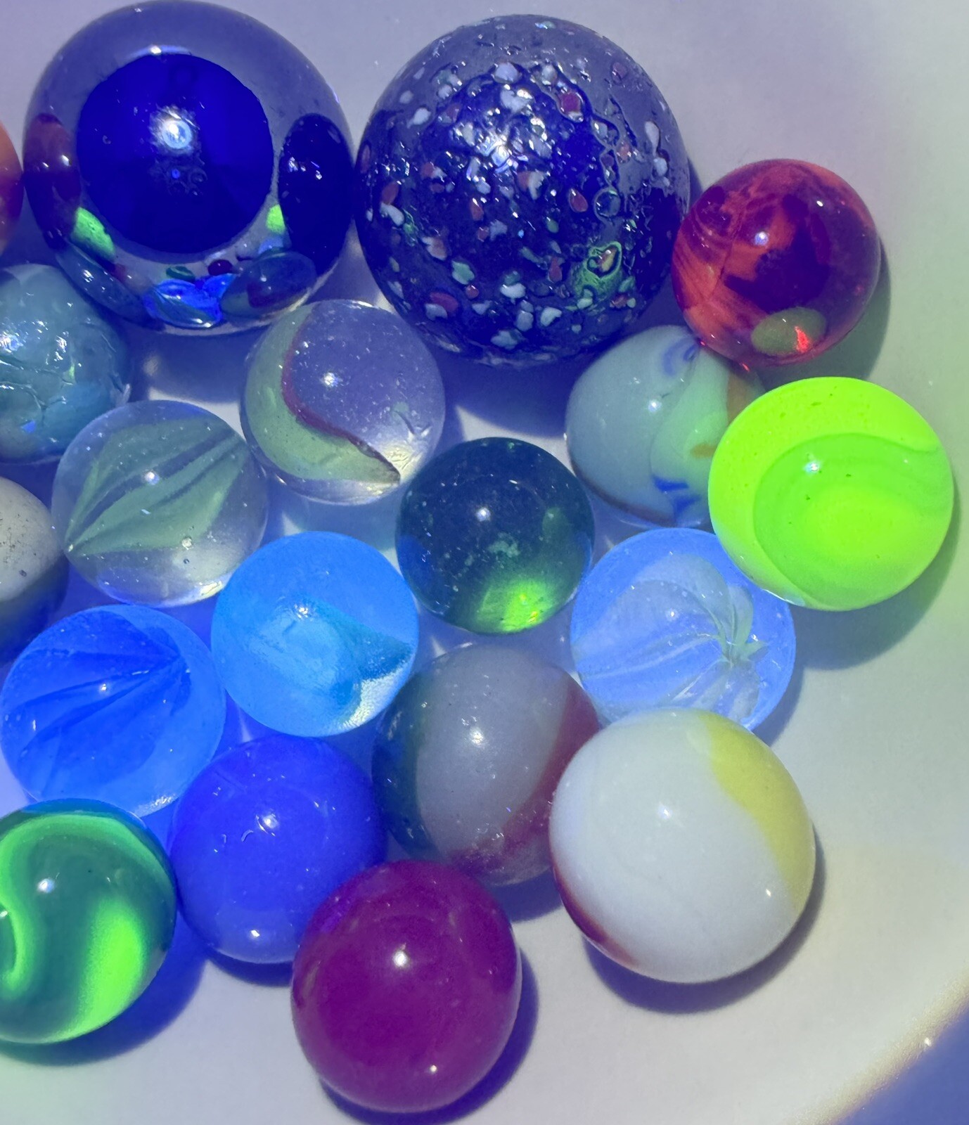 Vintage Marble Lot Of MARBLES UV Reactive Cadmium Uranium Lot #38
