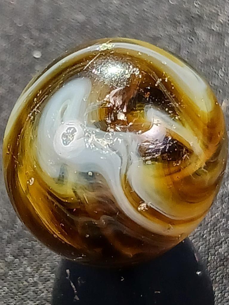 Akro Agate Peltier .61″ Honey Brown Slag Good Condition Serious Marble A203